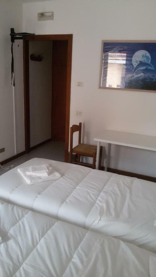 Afrodite Hotel Palu Luaran gambar