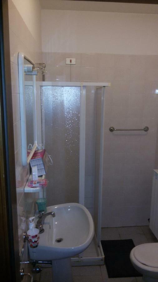 Afrodite Hotel Palu Luaran gambar